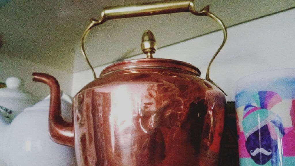 Copper pot from Derbyshire.a76ef047d8d24c03823acdf41c4ee7c8.jpg